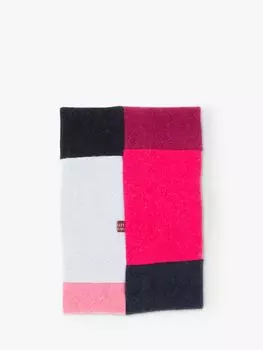 Шарф из переработанного кашемира из коллаборации с Turtle Doves Celtic & Co., зимний фестиваль