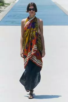 Шарф из смеси вискозы и 25% лиоцелла с потертыми краями ZARA, мультиколор