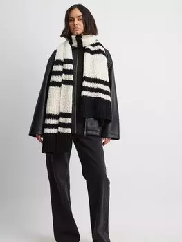 Шарф NA-KD, белый