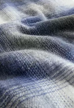 Шарф OMBRE CHECK Next, серый