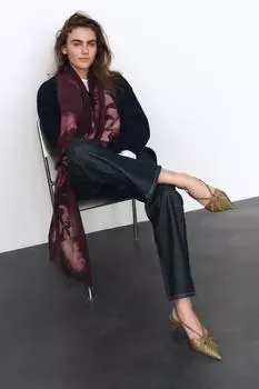 Шарф с цветочным принтом ZARA, бордовый