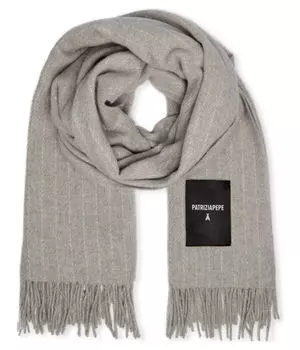 Шарф женские Patrizia Pepe с кисточками, серый