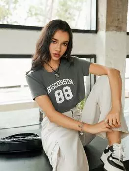 SHEIN EZwear: женский укороченный топ с короткими рукавами и узором в виде букв и цифр, летний, серый