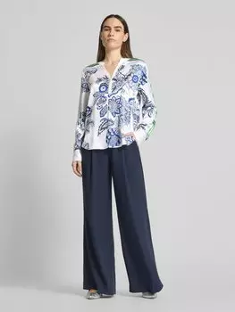 Шелковая блузка с V-образным вырезом Herzensangelegenheit