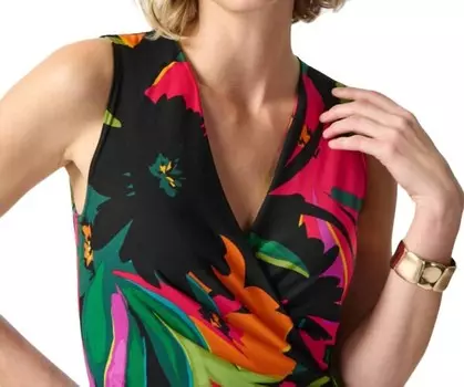 Шелковистое трикотажное платье с запахом и тропическим принтом Joseph Ribkoff