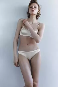 Шелковые атласные трусы ZARA, устрично-белый