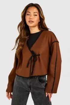 Шерстяная куртка с галстуком-бабочкой и стежком одеяла boohoo, коричневый