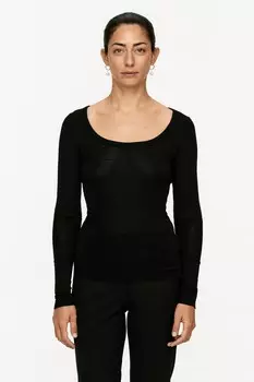 Шерстяной топ рельефной вязки Arket, черный