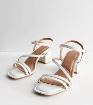 Широкие белые босоножки на блочном каблуке с кожаной отделкой и ремешками New Look, белый