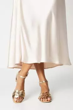 Широкие босоножки Sonia из тканого материала на низком блочном каблуке из смешанного материала Wallis, бежевый