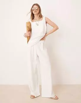 Широкие брюки ASOS DESIGN из белого трикотажа букле со складками спереди