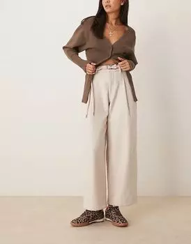 Широкие брюки ASOS DESIGN из кремовой шерсти с двойным поясом