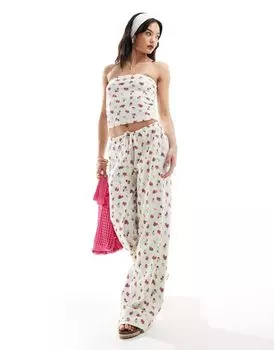 Широкие брюки ASOS DESIGN из сотовой ткани с фруктовым принтом в тон