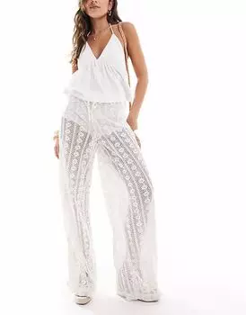 Широкие брюки Bershka, связанные крючком, цвета экрю