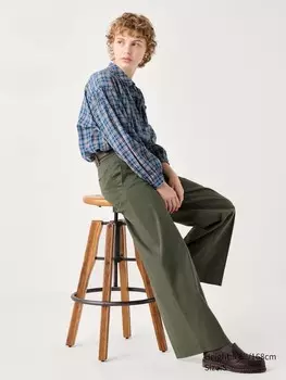Широкие брюки - чинос Uniqlo, зеленый