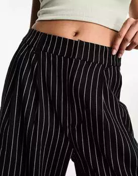 Широкие брюки Hollister в черно-белую полоску