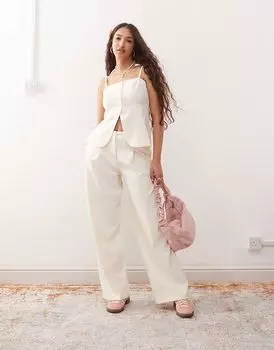 Широкие брюки от Miss Selfridge, кремового цвета, сшитые по индивидуальному заказу