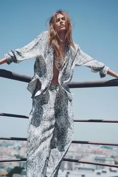 Широкие брюки с животным принтом ZARA, цвет snake