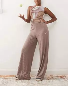 Широкие брюки Trefoil Essentials в рубчик коричневого цвета adidas Originals