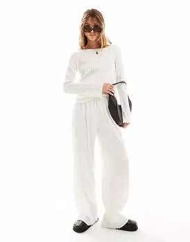 Широкие брюки Vero Moda из текстурированного трикотажа белого цвета