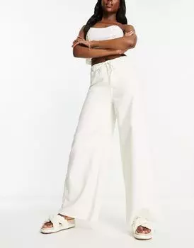 Широкие джинсы цвета экрю ASOS DESIGN