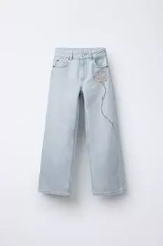 Широкие джинсы с вышитым цветком ZARA, светло-синий