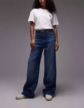 Широкие джинсы Tommy Jeans Claire с повторяющимся логотипом темного цвета