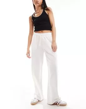 Широкие джоггеры цвета экрю Pull&Bear