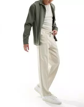 Широкие джоггеры с защипами Bershka