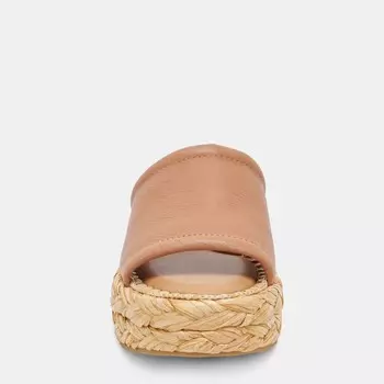 Широкие сандалии Chavi из кожи медового цвета Dolce Vita