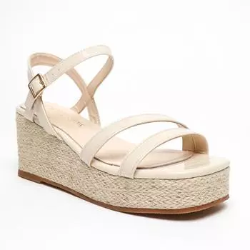 Широкие туфли на танкетке из искусственной кожи под крокодила Quiz, нюд