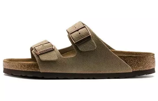 Шлепанцы Arizona Soft Footbed Suede Taupe Birkenstock, цвет Taupe