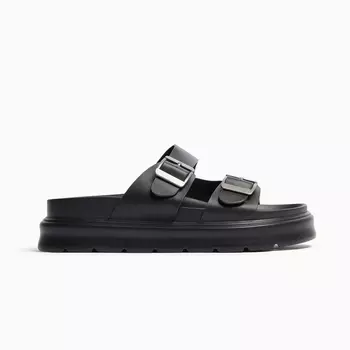 Шлепанцы Bershka Men’s Buckled, черный