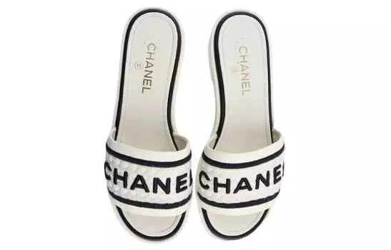 Шлепанцы Chanel женские, белый / черный