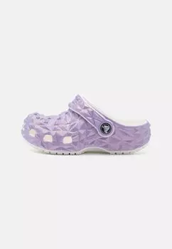 Шлепанцы CLASSIC IRIDESCENT GEO Crocs, цвет lilac/white