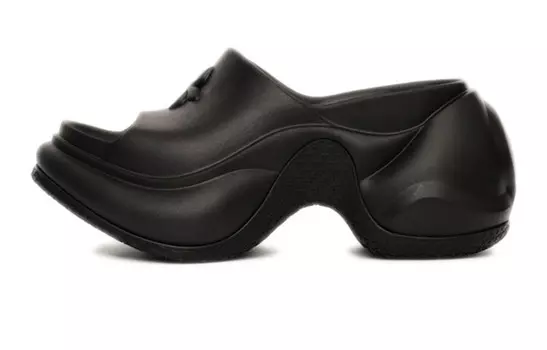 Шлепанцы Compass женские черные Smfk