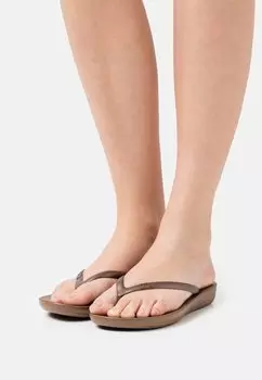 Шлепанцы FitFlop