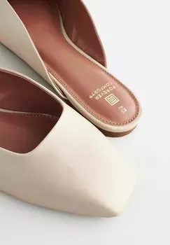 Шлепанцы Forever Comfort Square Toe Regular Fit Next, бежевый