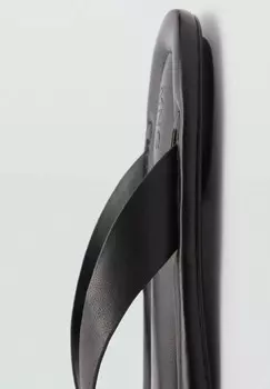 Шлепанцы Mango, черный