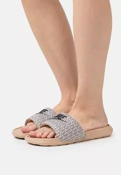 Шлепанцы Nike