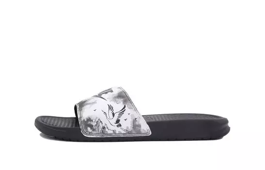 Шлепанцы Nike Benassi унисекс, Black