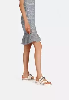 Шлепанцы Queen Helena, белые