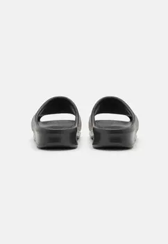Шлепанцы SERVE SLIDE 2.0 224 Lacoste, черный