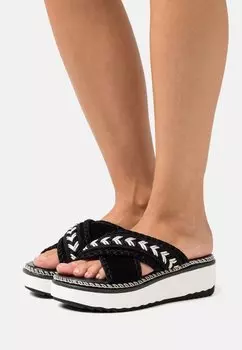Шлепанцы Tamaris, черный