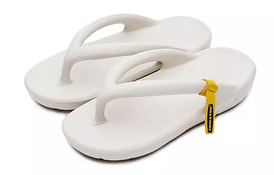 Шлепанцы унисекс белые Taw&Toe