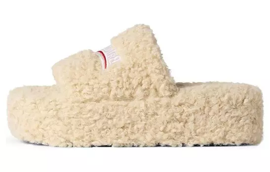 Шлепанцы женские Balenciaga мохнатые, бежевый