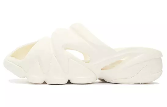 Шлепанцы женские белые Lining