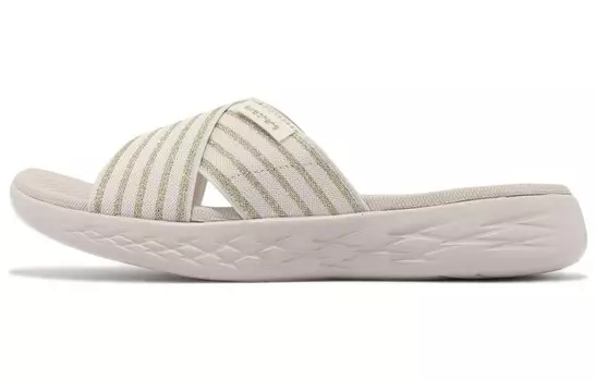 Шлепанцы женские белые на ходу Skechers
