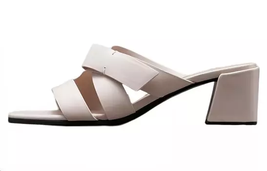 Шлепанцы женские бежевые Ecco