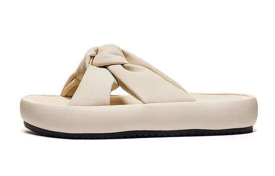 Шлепанцы женские бежевые Warrior